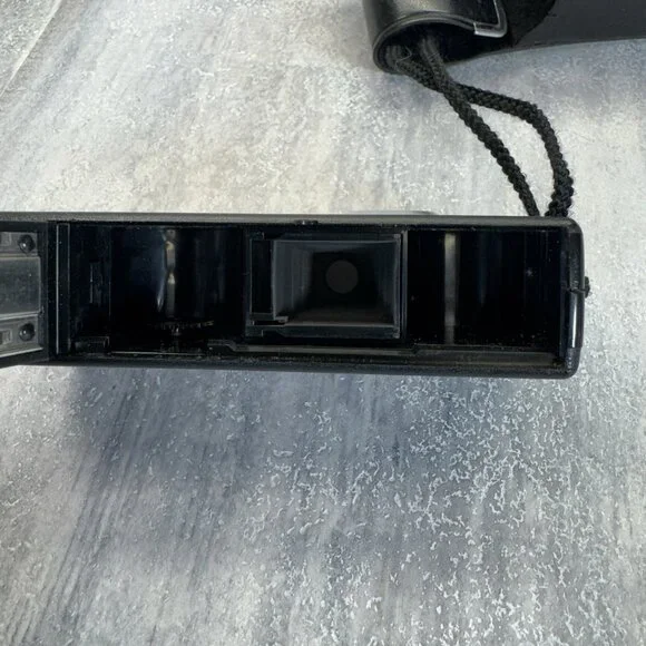 Vintage Rare - Copal Pocket 400 110 Film Point & Shoot Camera w/ Case Untested - Picture 7 of 9